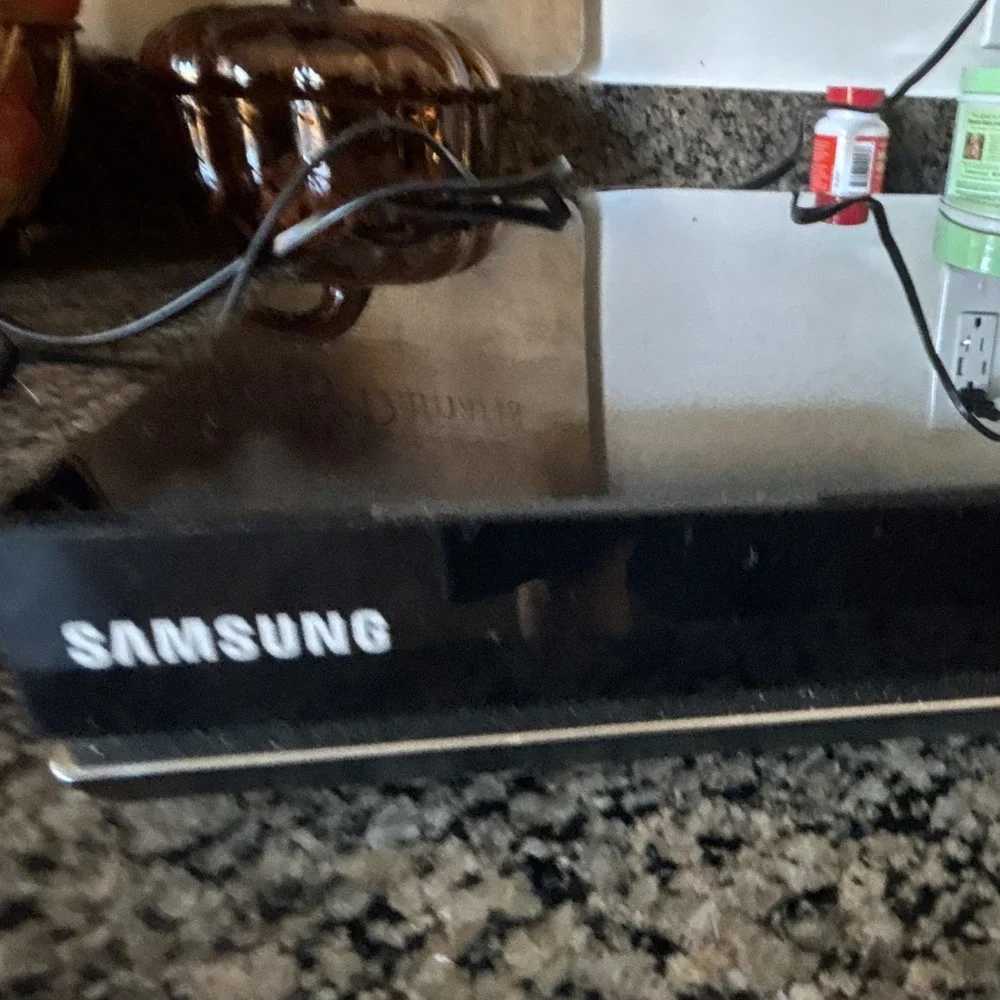 Samsung Smart 3D Blu-ray Disc Player Black Front Display Touch Controls - Tested